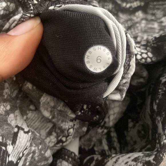 Lululemon Wunder Under Hi-rise Tights - Picture 4 of 5